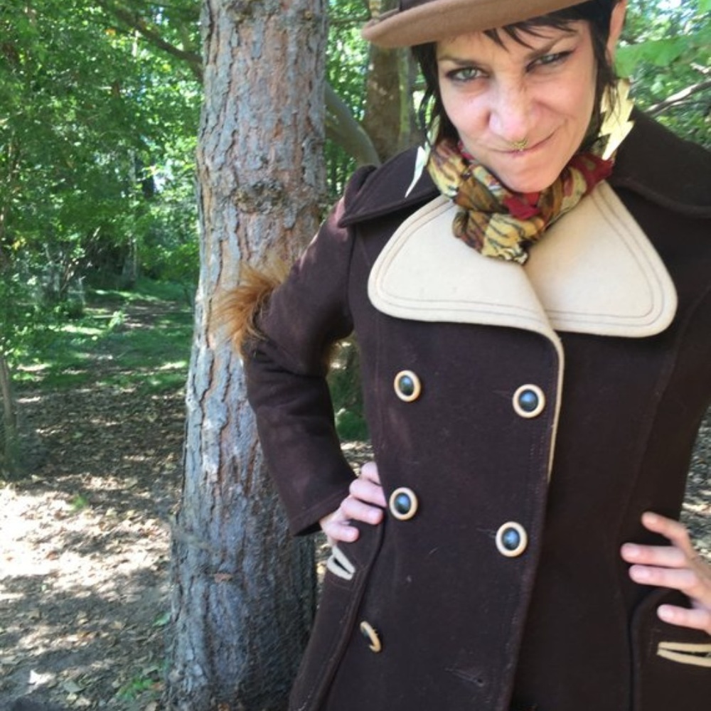 This jacket has tiger elbow pads! - Picture 5 of 5